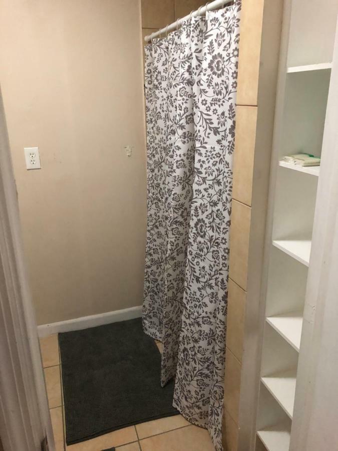 Quiet Cozy Efficiency Apartment ฮอลลีวูด ภายนอก รูปภาพ